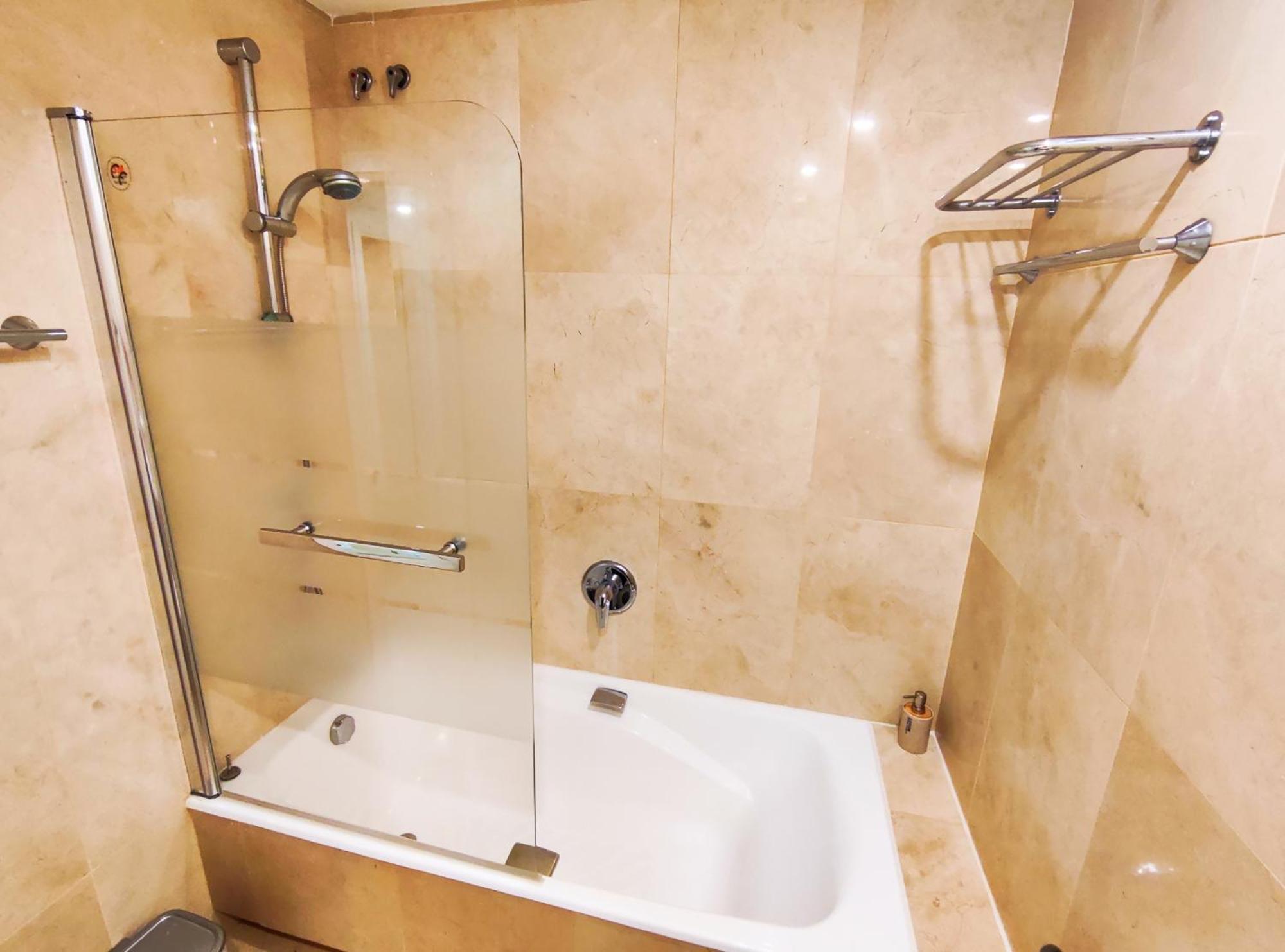 Luxury Frontline Residence Ehhouse Estepona Buitenkant foto