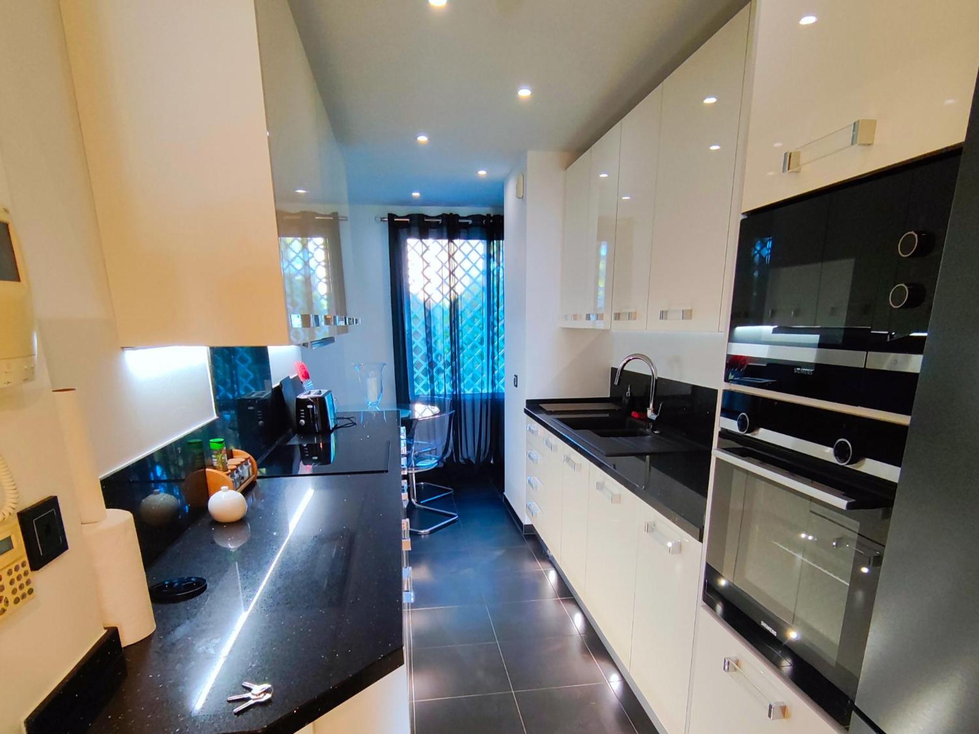 Luxury Frontline Residence Ehhouse Estepona Buitenkant foto