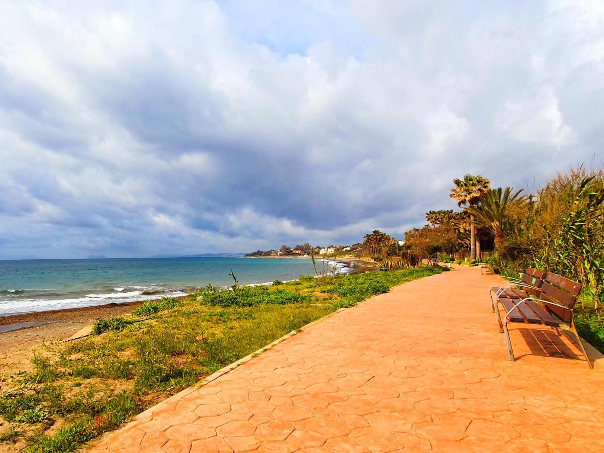 Luxury Frontline Residence Ehhouse Estepona Buitenkant foto